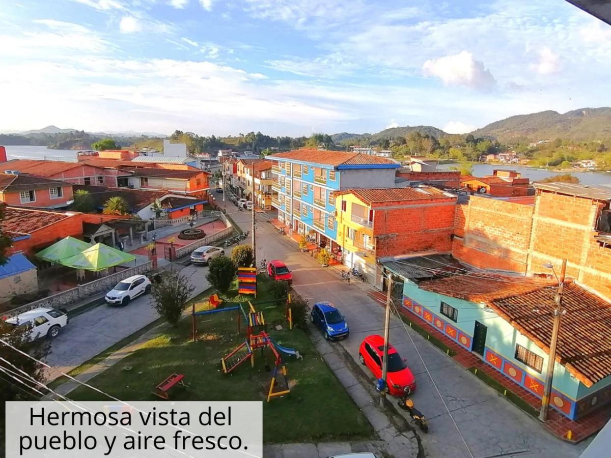 Guatape Apartamento Vista Al Embalse Exteriér fotografie